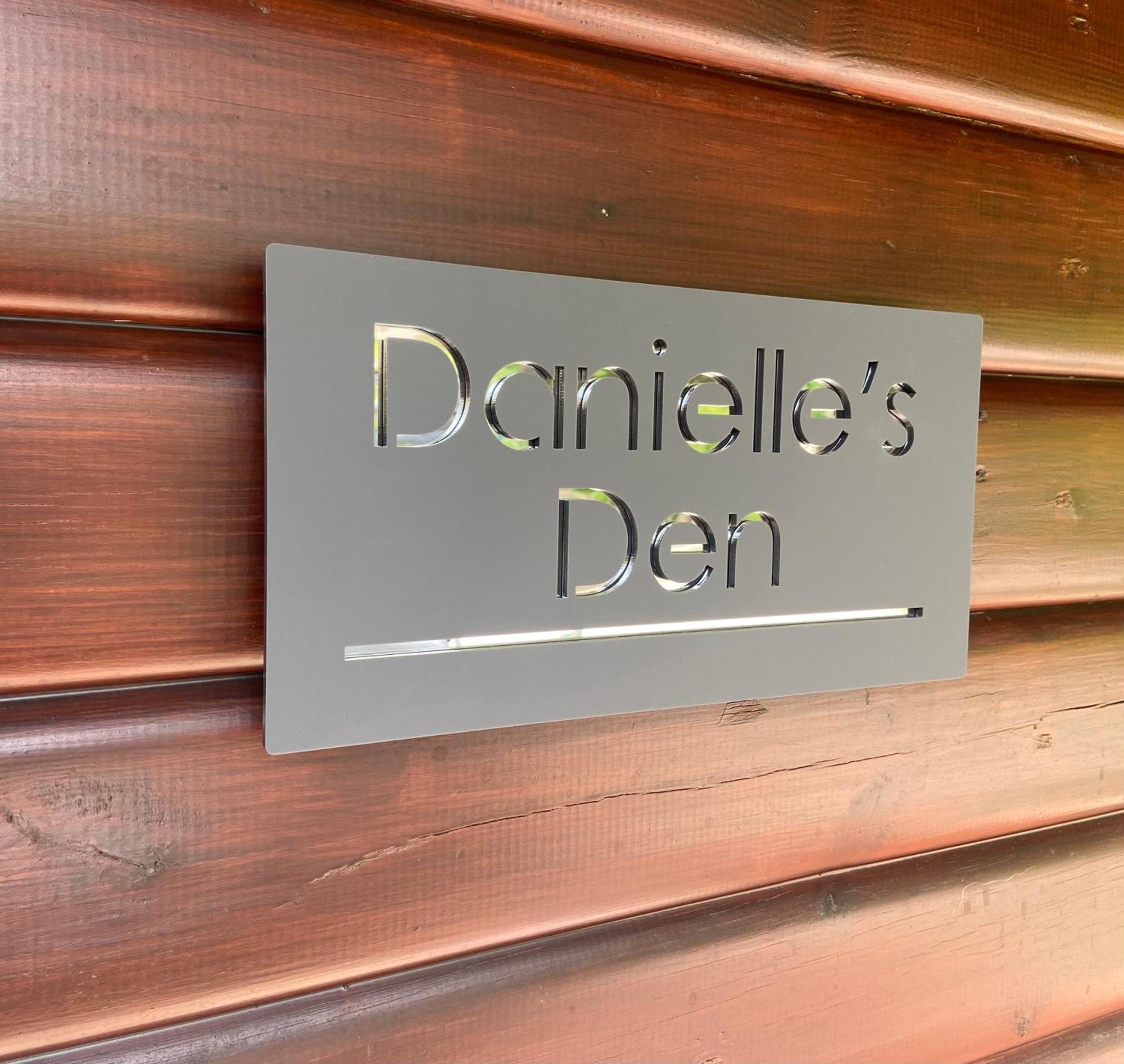 Danielle'S Den Apartment Doncaster Exterior photo